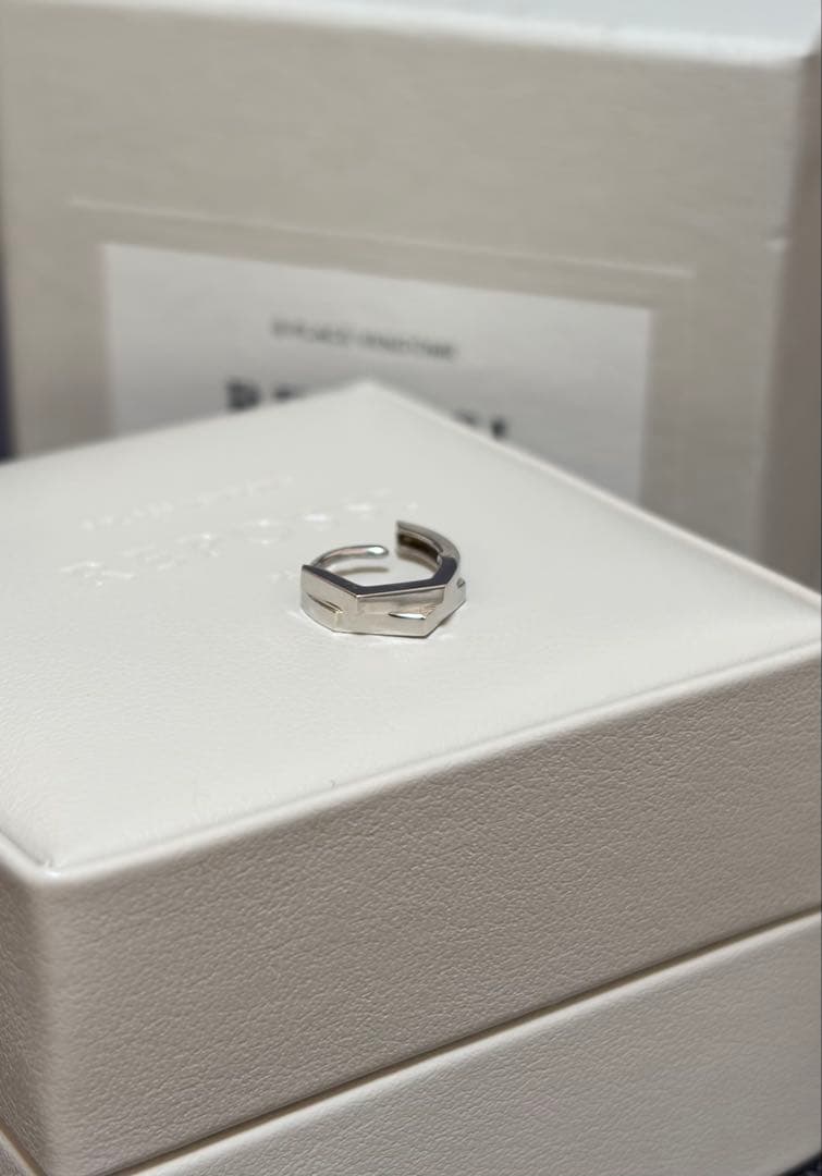 新品＊REPOSSI レポシ アンティフェールK18WG 2連ミニピアス