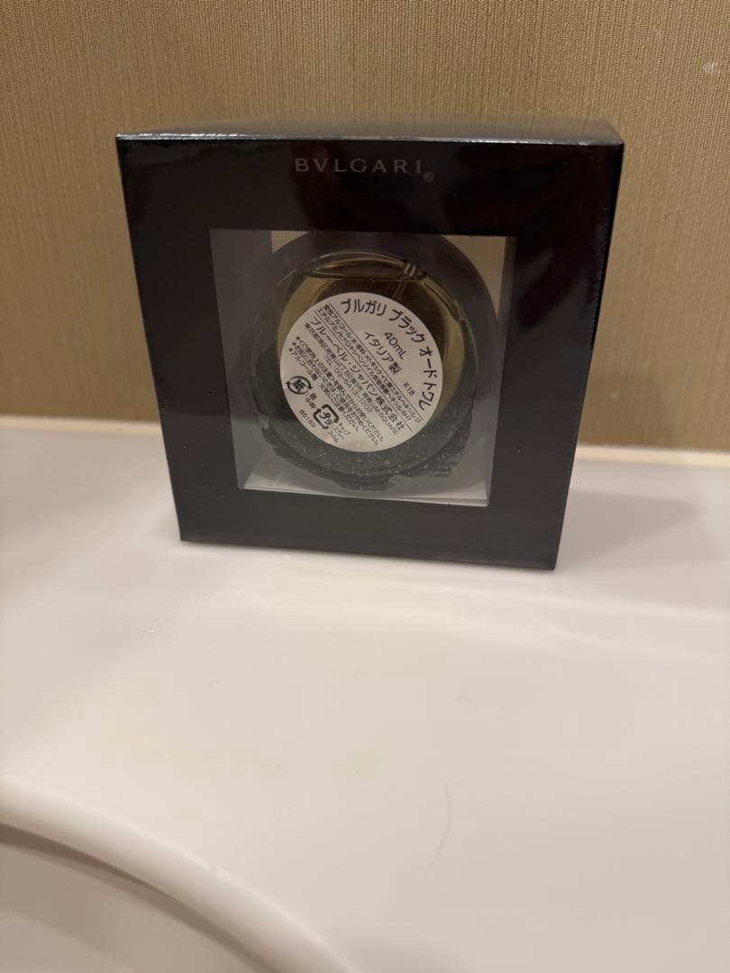 ブルガリブラックオードトワレ 40ml サングース