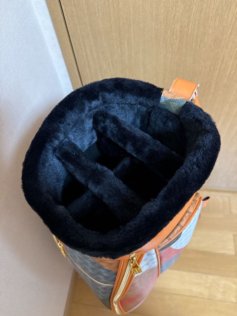 レザレクション　ゴルフバック