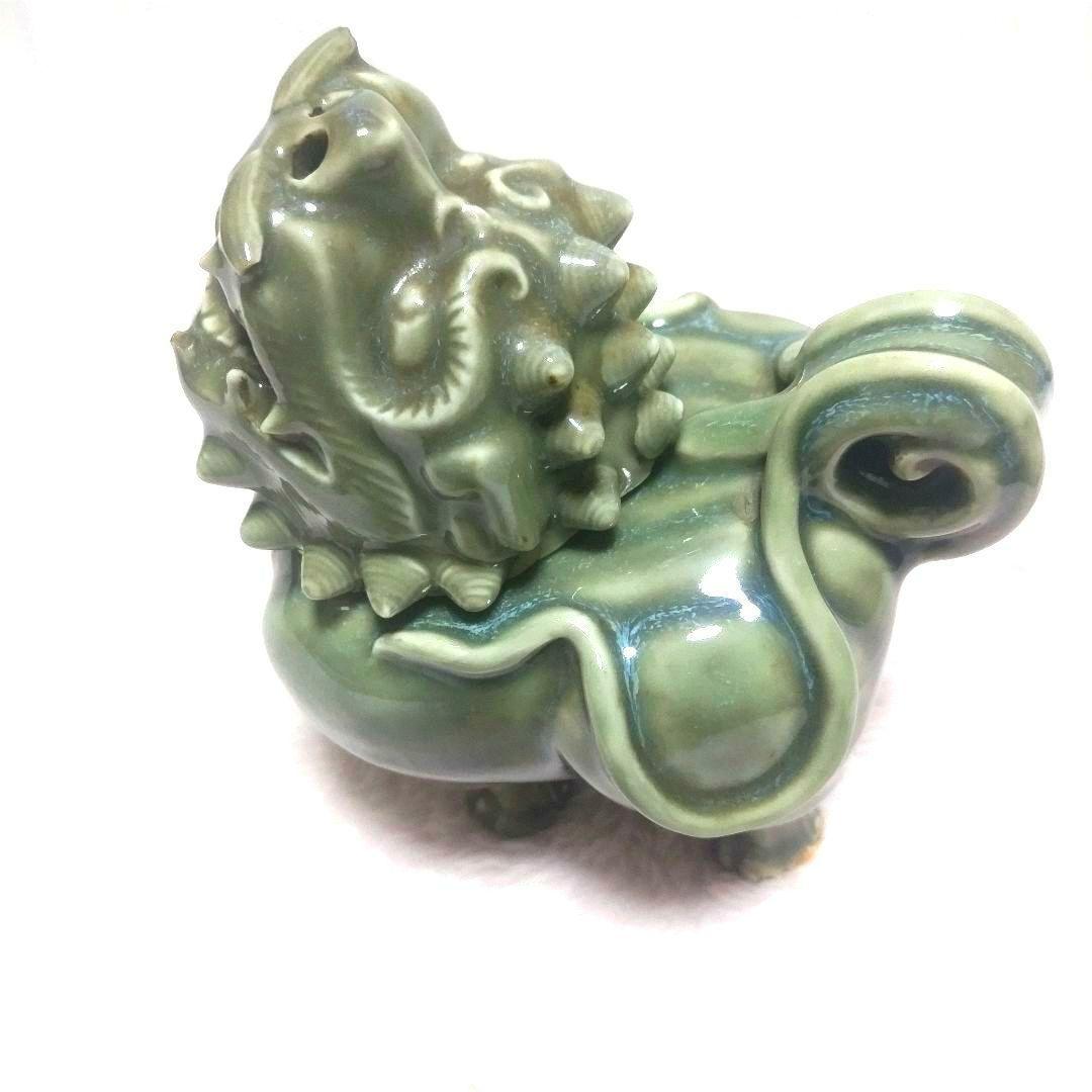 青磁獅子香炉　獅子型　香炉　獅子置物　茶道具　香道具　骨董品　美術品　時代物