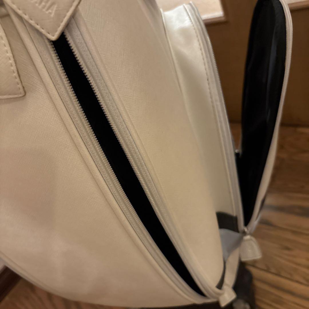 ホワイト キャディバッグ 複数ポケット付き　キャスター付き　8個のポケット付き