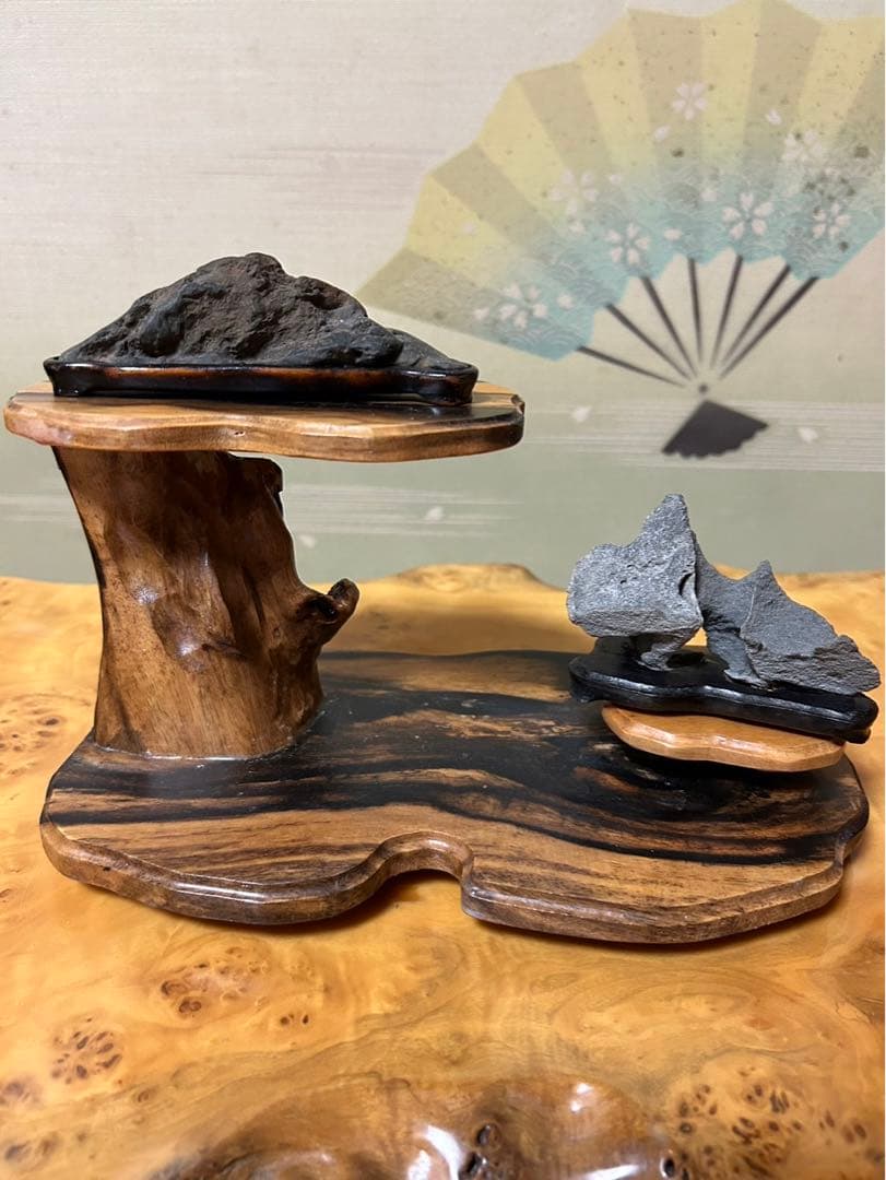 豊似石、ゴジラ、山型