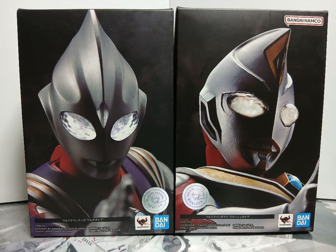 真骨彫　ウルトラマンティガ　ウルトラマンダイナ