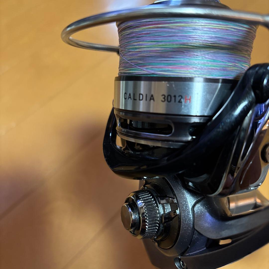 DAIWA CALDIA 3012H スピニングリール