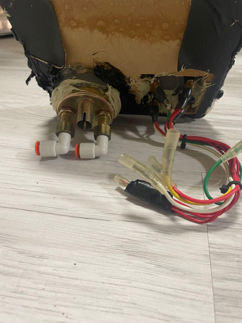 ‼️値下げ対応致します‼️ユニバーサルエアー エアサスキット