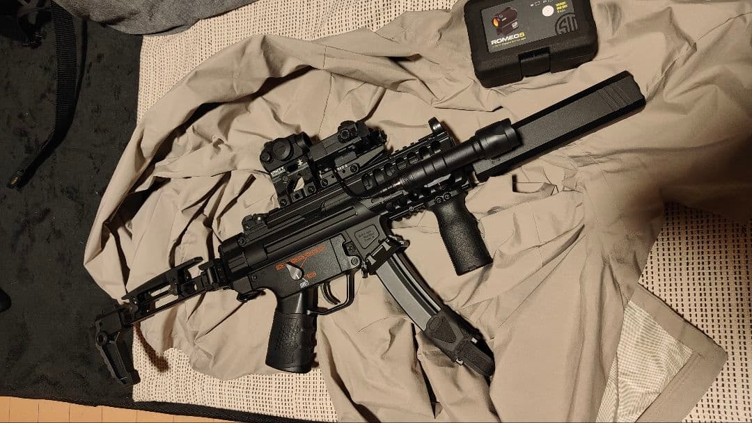 「yy様専 12月16日まで」【カスタム品】東京マルイ MP5K HC 電動ガン