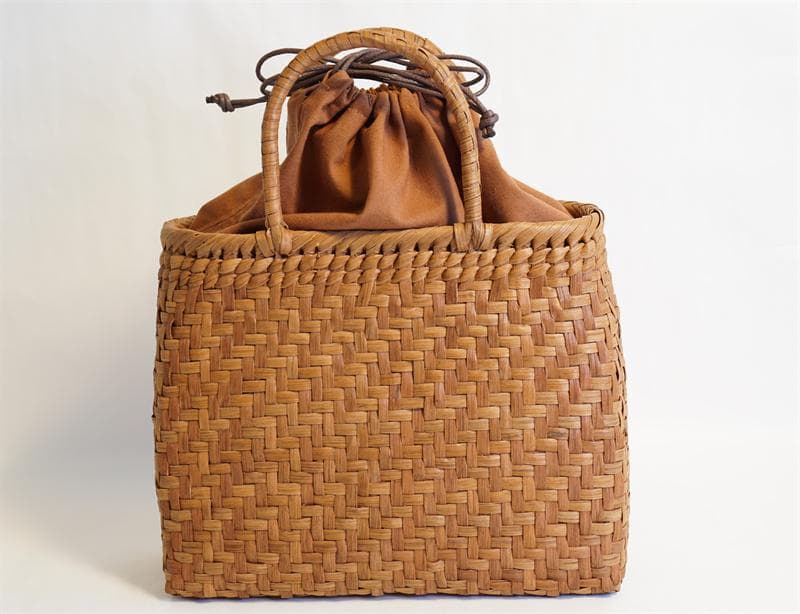 山葡萄 籠 かごバッグ 網代編・未使用品・やまぶどう籠・美品　趣のある逸品です