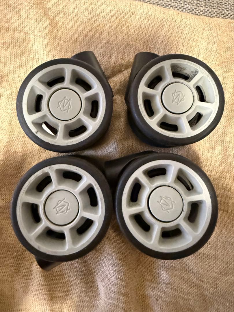 Rimowa Classic Cabin付属　純正ホイール　リモワ