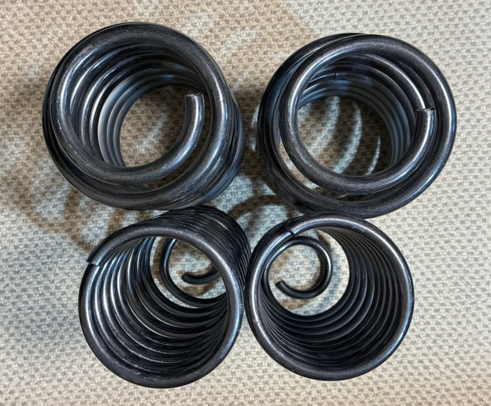 アイバッハのVWゴルフ２用ダウンサススプリングPRO-KIT美品