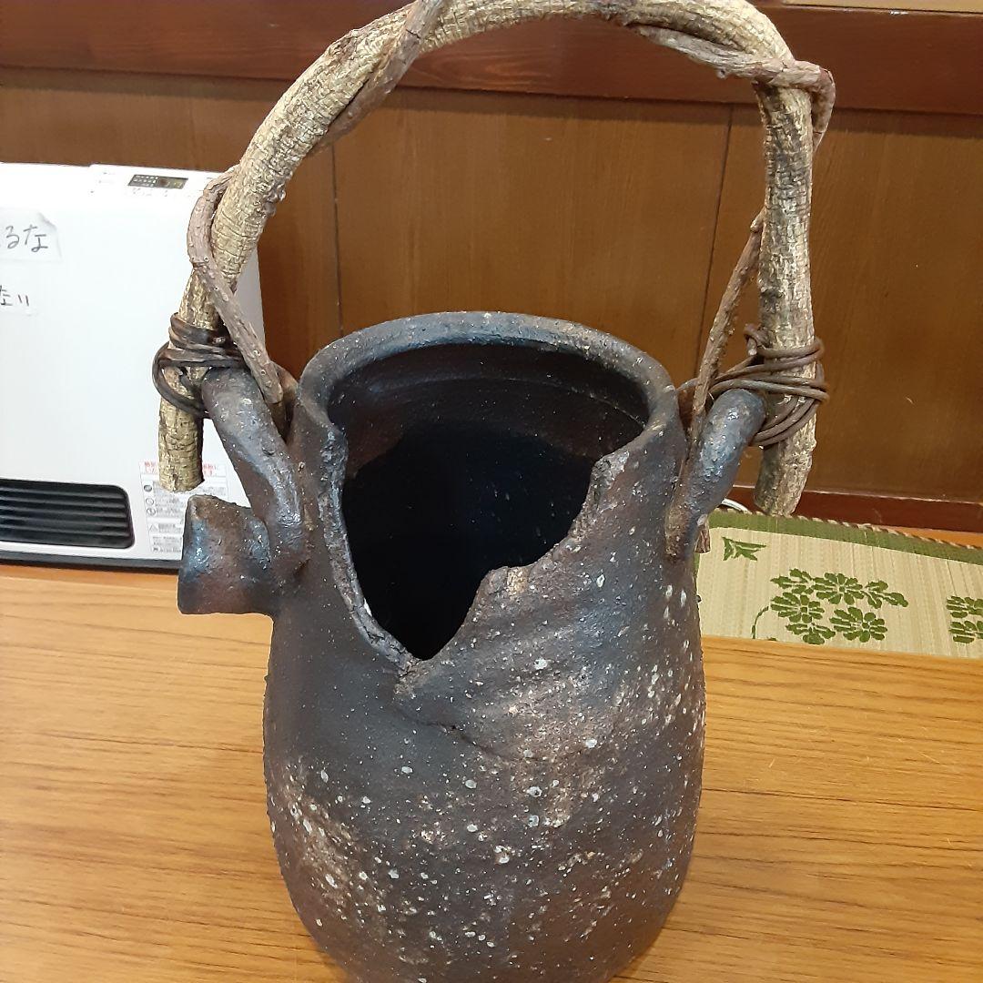 信楽焼壺型つる付き傘立て