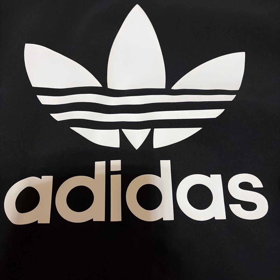 adidas フーディとパンツ セット