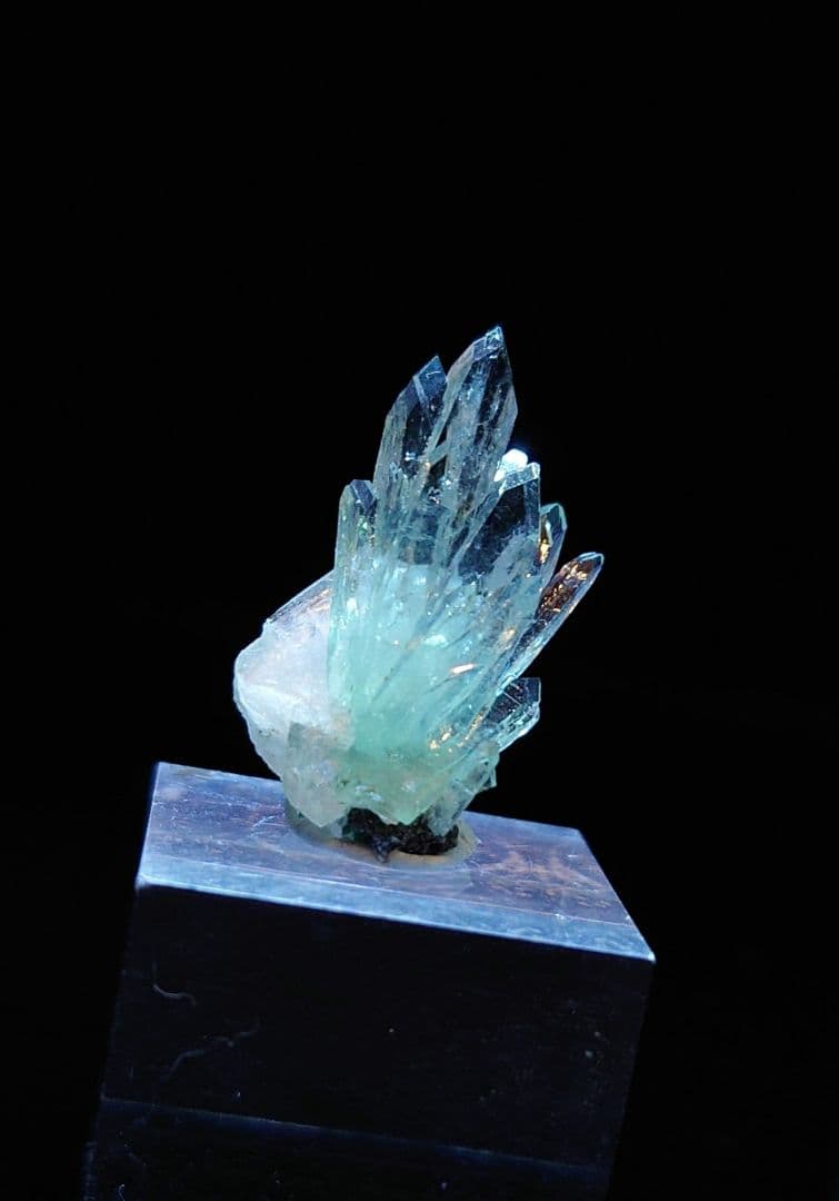 アポフィライト インド産 鉱石 鉱物 ミネラル 標本 原石 犬牙状