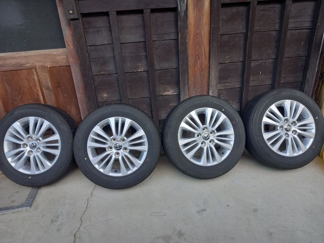 ゆきです！トヨタ 16インチ ホイールセット ブリヂストン