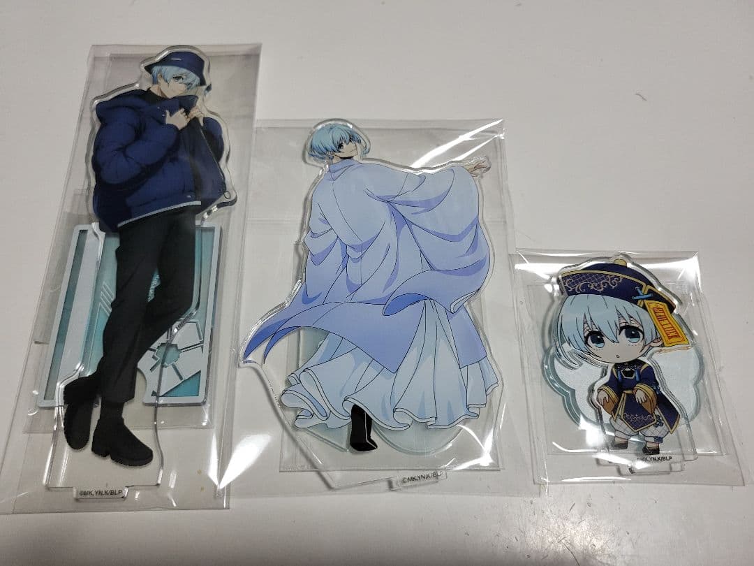 ブルーロック 氷織羊 缶バッジ アクスタ ネームバッジ クリカ