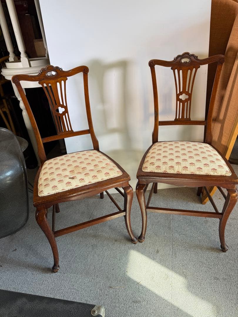 英国製 アンティーク ダイニングチェア 2脚 猫脚 透かし彫 クイーンアン様式