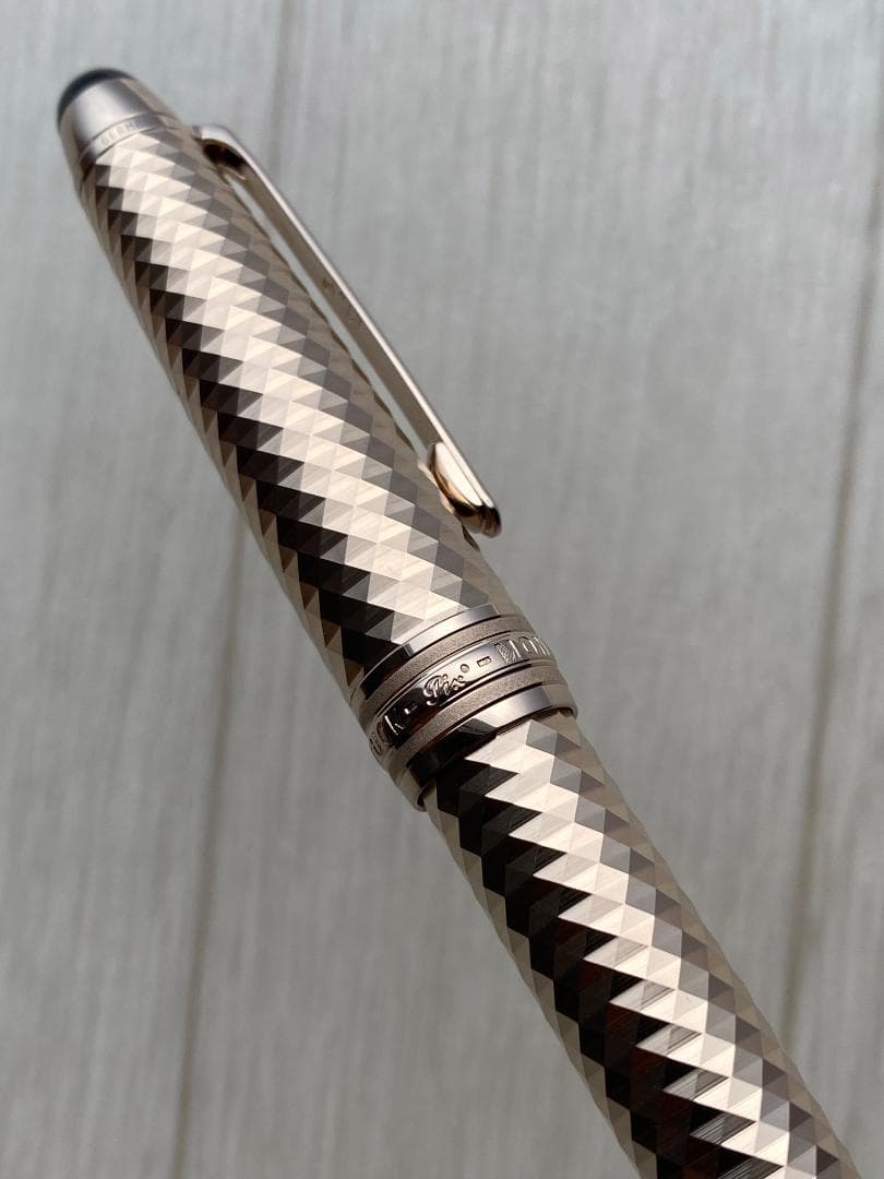 美品 モンブラン シャンパゴールド ソリティアメタル ジオメトリック ボールペン