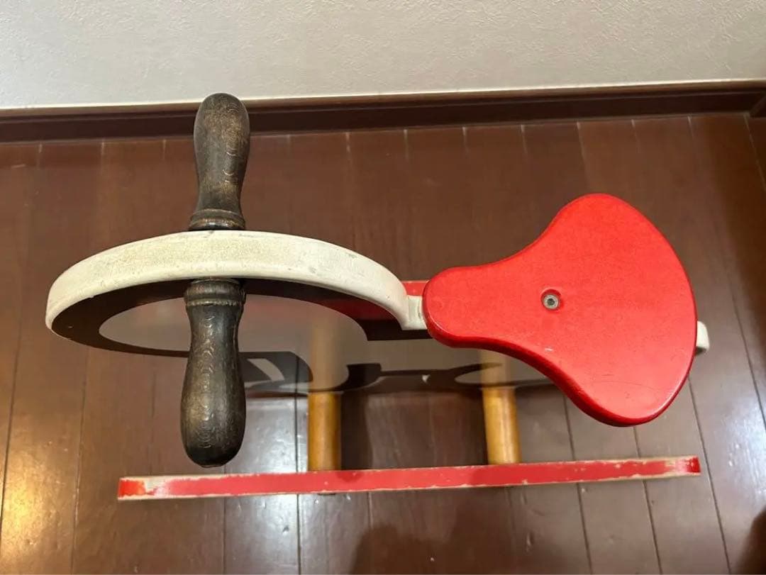 キース・ヘリング　木馬　赤×白　ホワイト　ロッキング