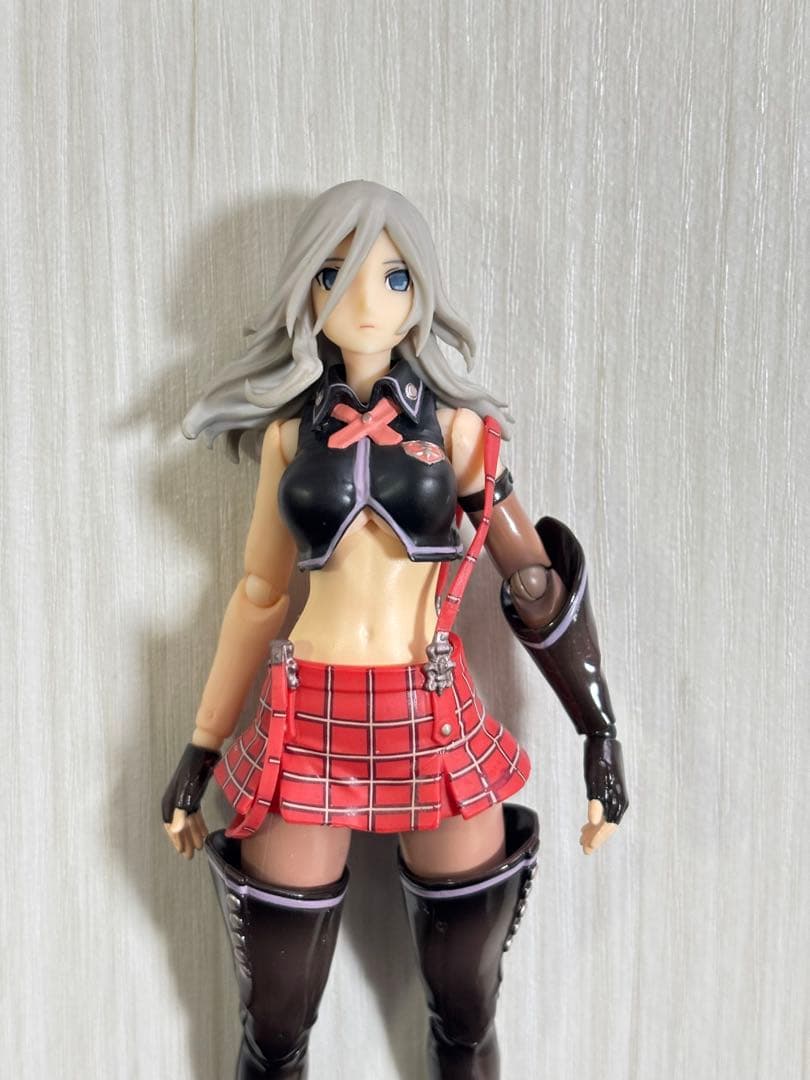 ゴッドイーター フィギュア アリサ・イリーニチナ・アミエーラ D-Arts