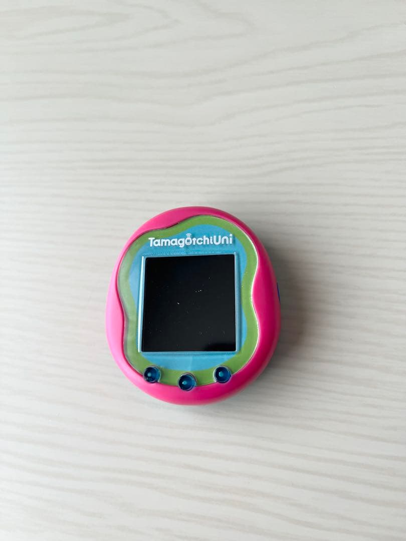 Tamagotchi Uni ピンク　シナモン風ケース付き