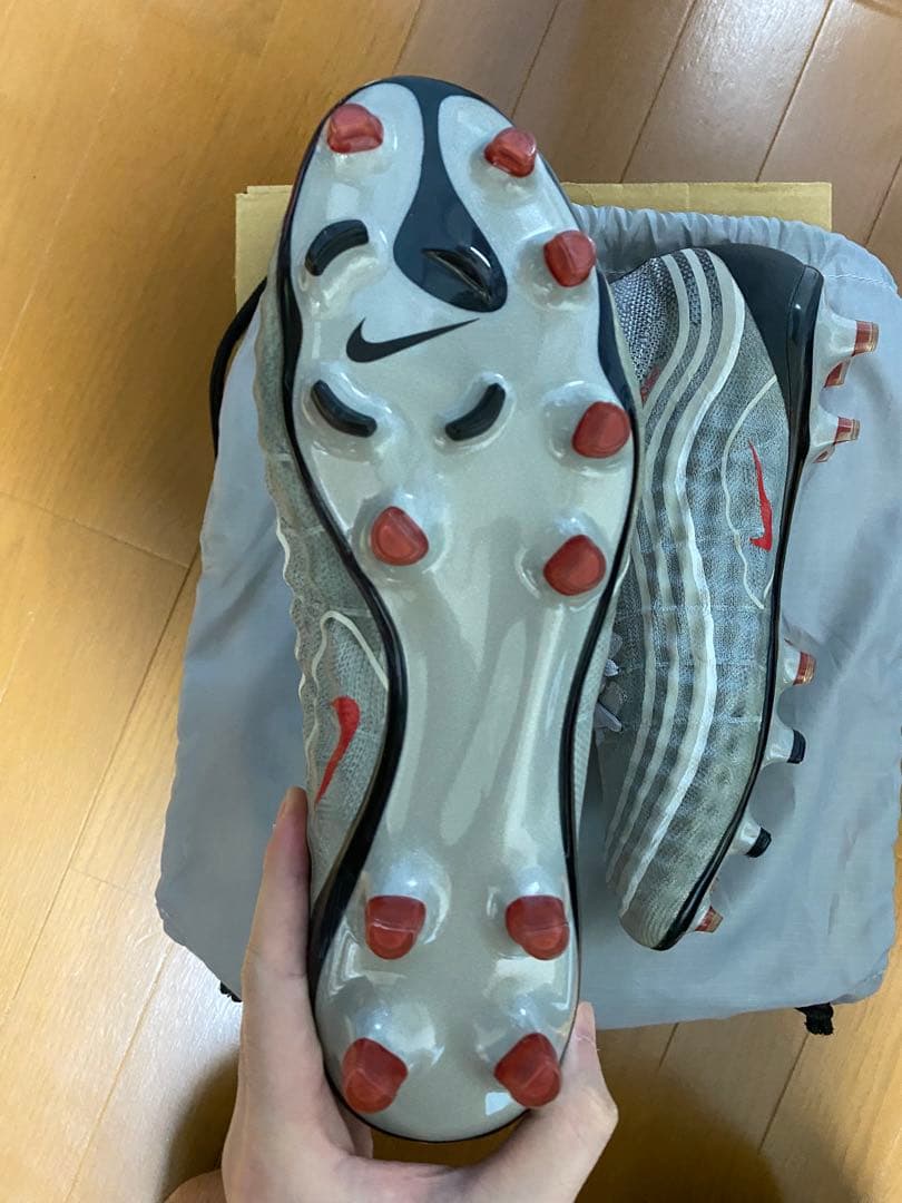 新品　ナイキ　マジスタオブラ2 fg エアマックス97モデル