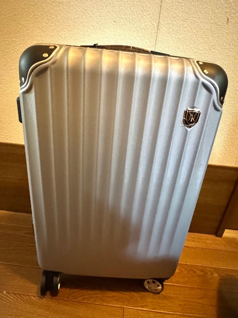 新品[New Trip] スーツケース拡張機能付き 軽量60リットルM シルバー