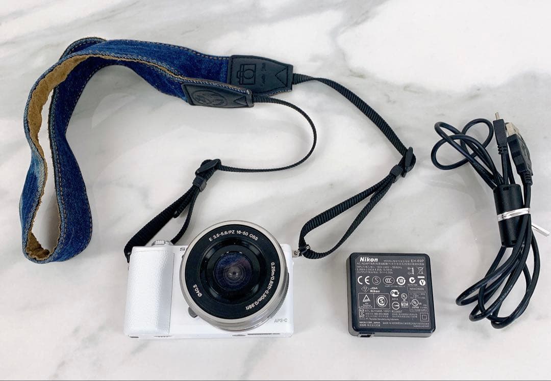 ＋SONY α5100 ダブルズームレンズキット　ILCE-5100 ホワイト