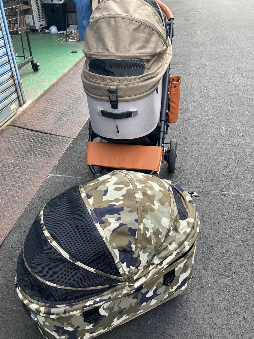 ペットカート エアバギーDOME3 AIRBUGGYサイズラージ ベージュと迷彩