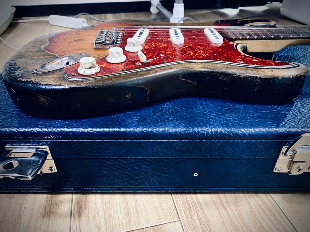 franchin guitars mercury ストラト　イタリア製