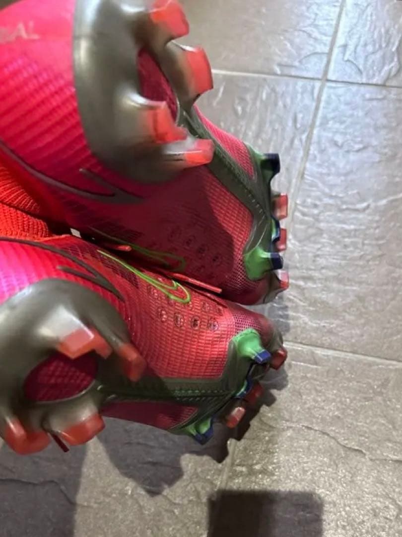 ナイキ　マーキュリアル　サッカースパイク