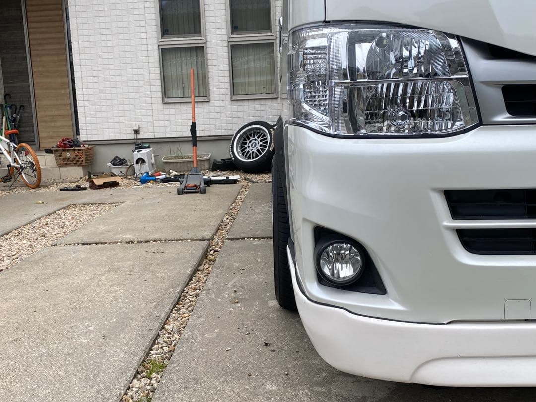 ※新年セール　ハイエース　19インチ　VALOR DCR①