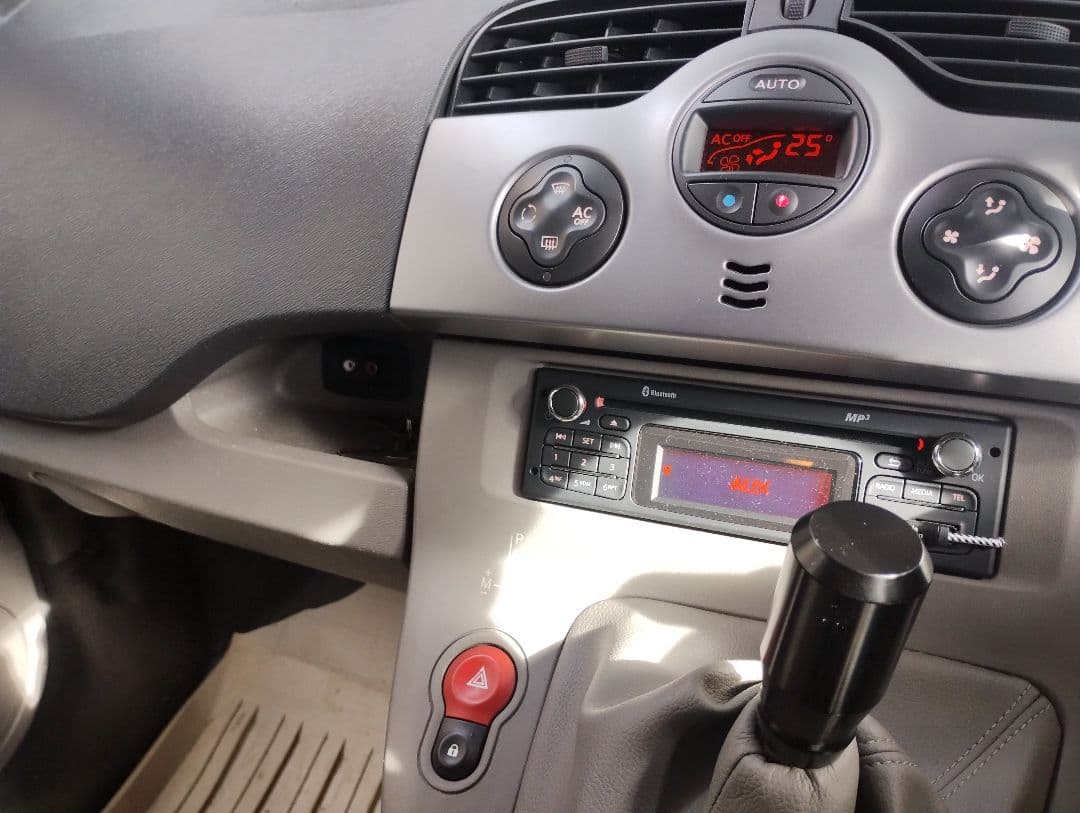 値下げ　Kangoo　ルノーカングー　kwk4m　アウトドア　釣り　ポーター等