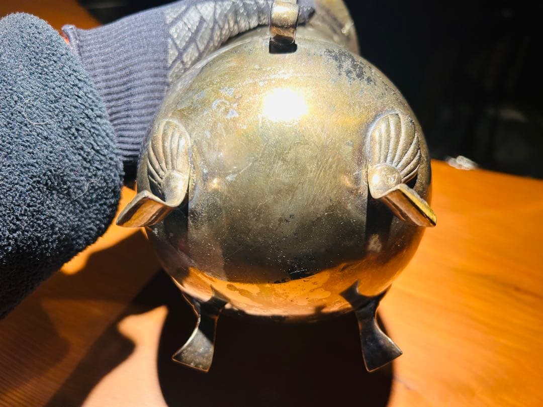 USAアンティーク】 猫脚　金属製ポット　シルバー色