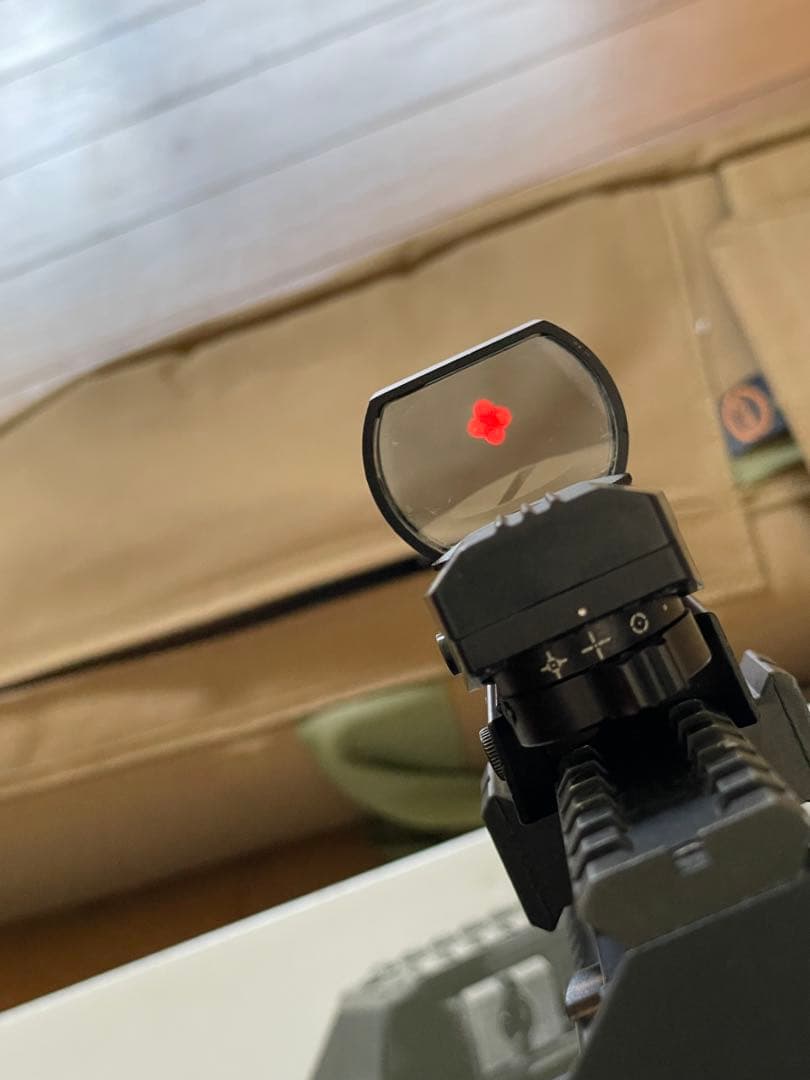 電動ガン東京マルイP9O 18歳以上　カスタマイズ済み