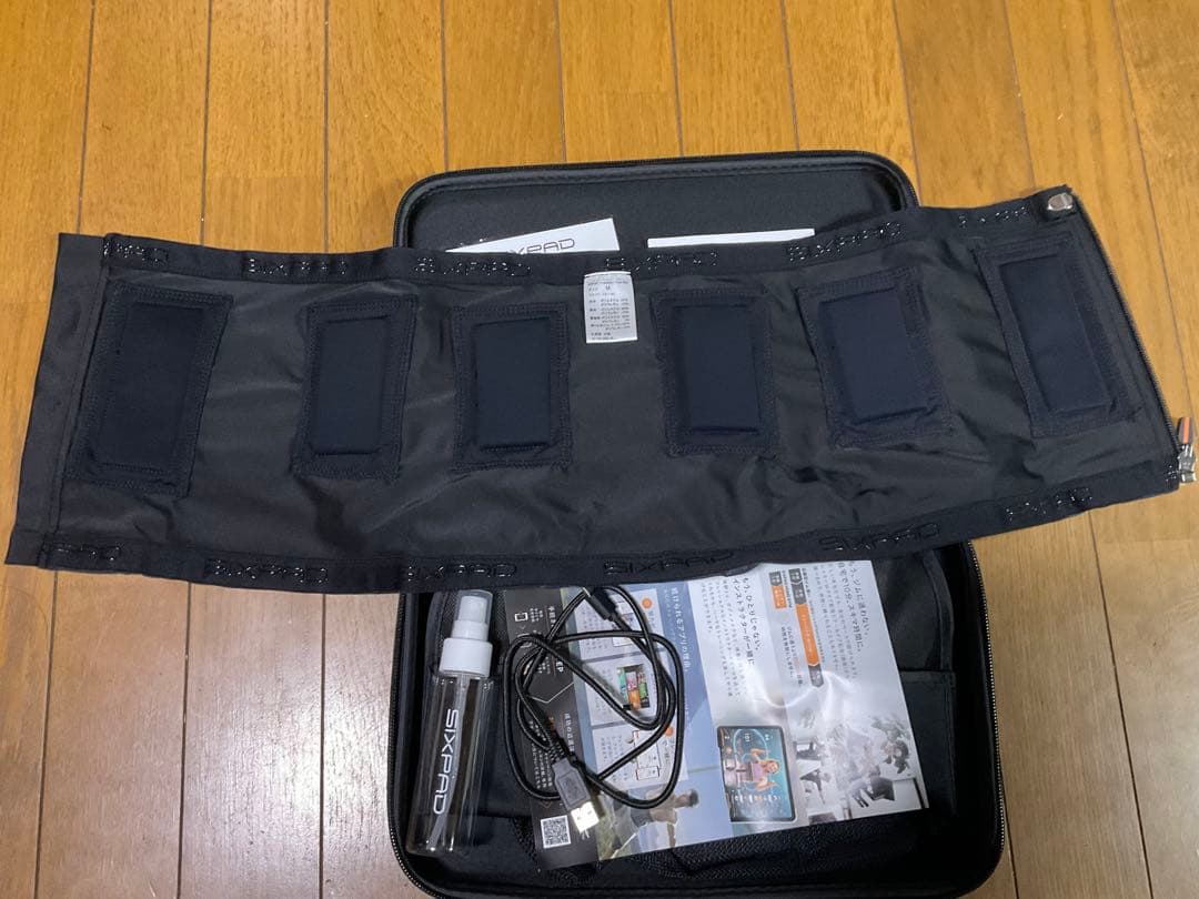 SIXPAD EMSトレーニングベルト 収納ケース付き　未使用品