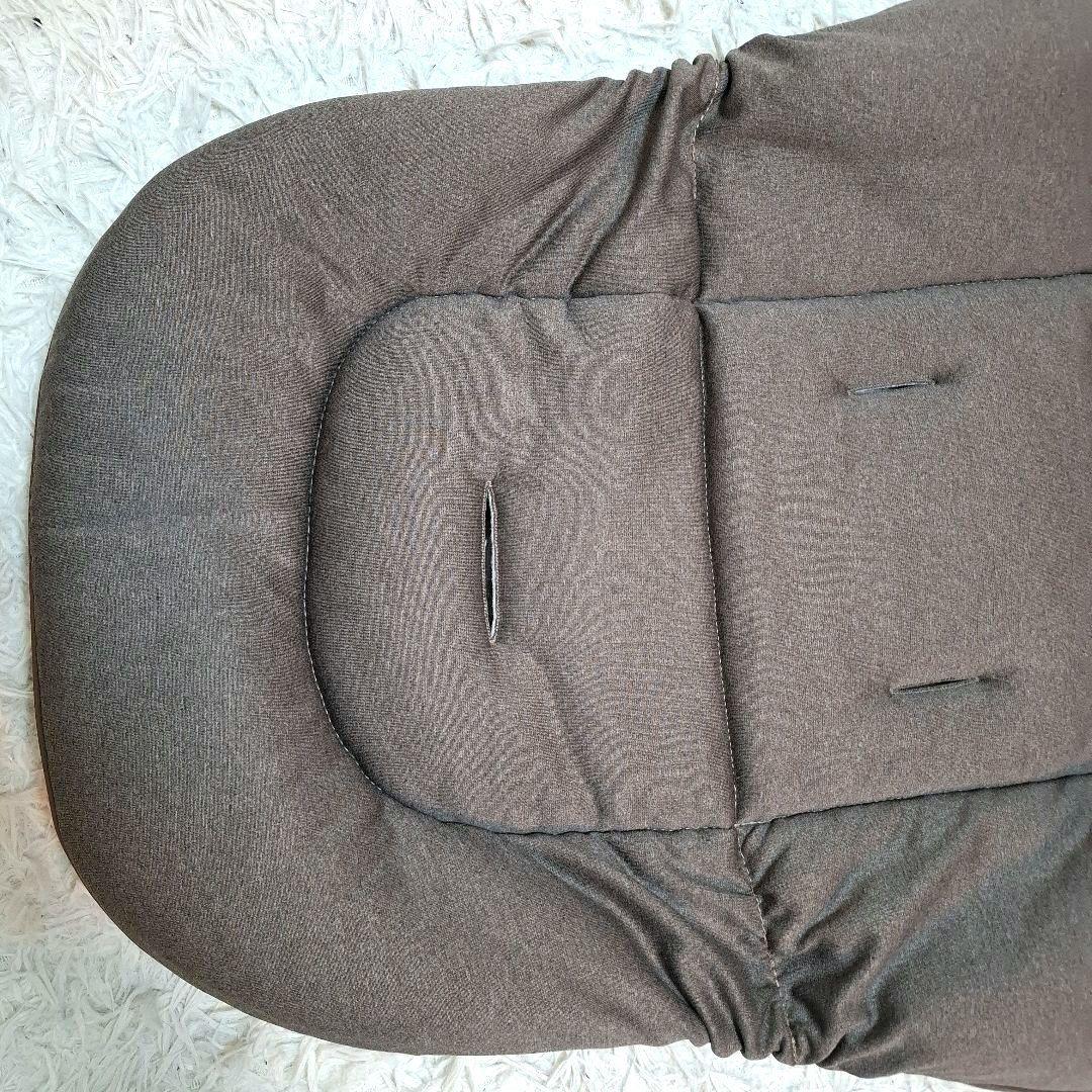 【極美品】コンビ ネムリラ 4キャス 電動 ハイローチェア シンプライト