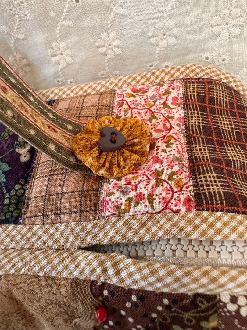 ♡ハンドメイド♡1点限り‼️ スーちゃんカントリーパッチワークBIGバニティポーチ