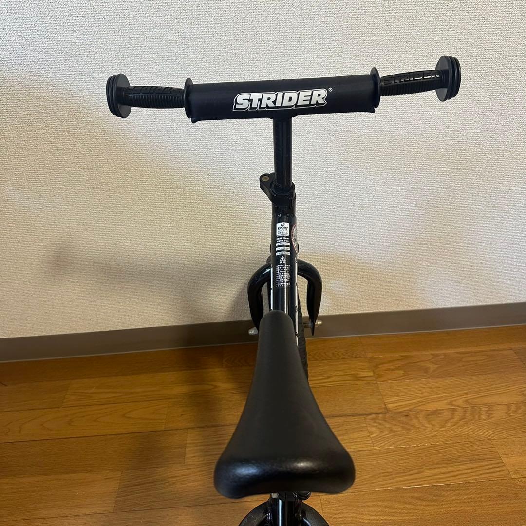 STRIDER スポーツモデル　バランスバイク ブラック12インチ