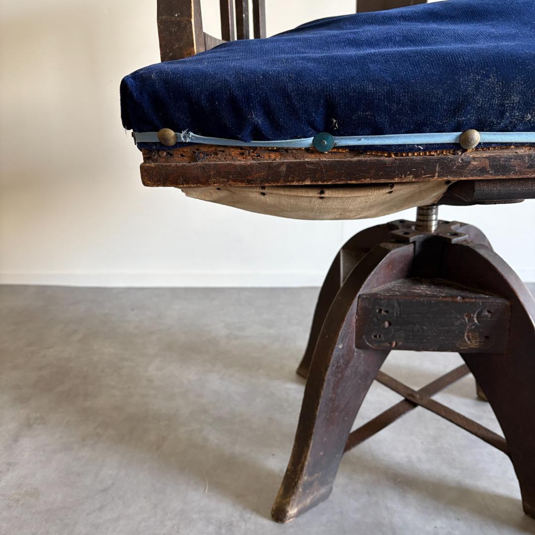 アンティーク　木製ドクターチェア　回転椅子