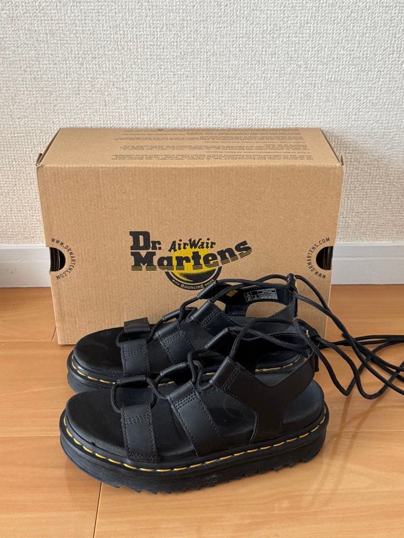 【美品】dr.martensドクターマーチン Nartilla サンダル 220