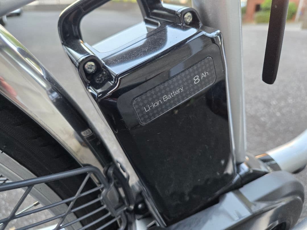 Panasonic　電動 アシスト 自転車 シルバー ノーパンクタイヤ (新品)