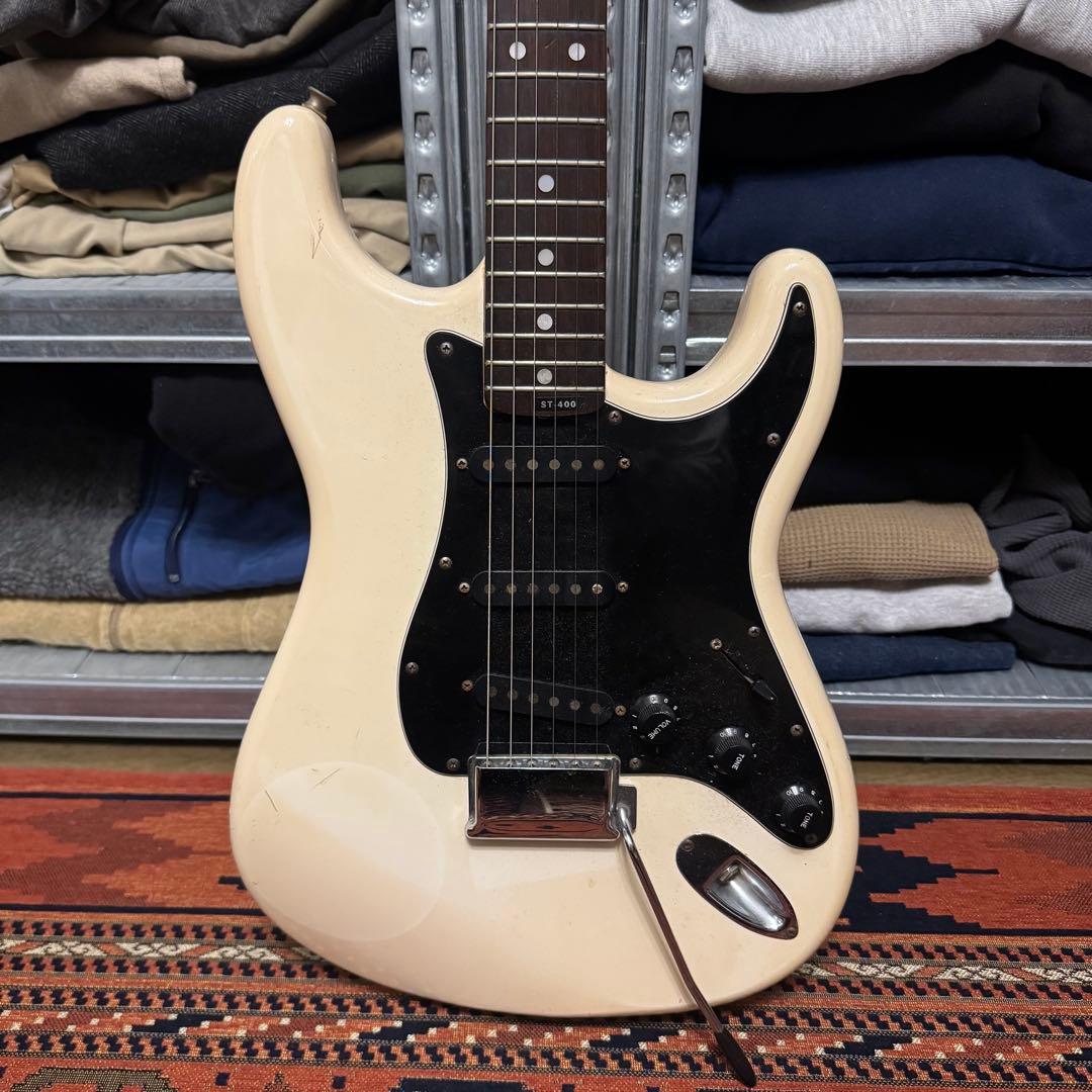 ギター ARIAPROII STRIKIN' SOUND ST-400