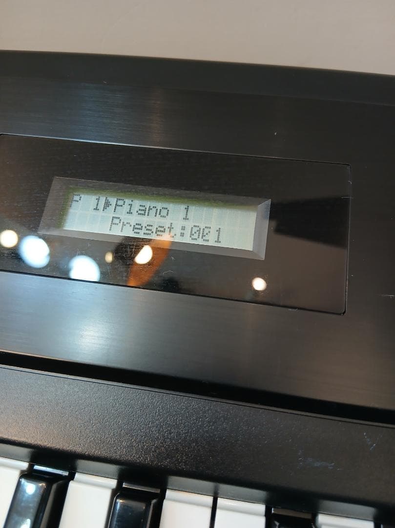 Roland　XP-10　シンセサイザー