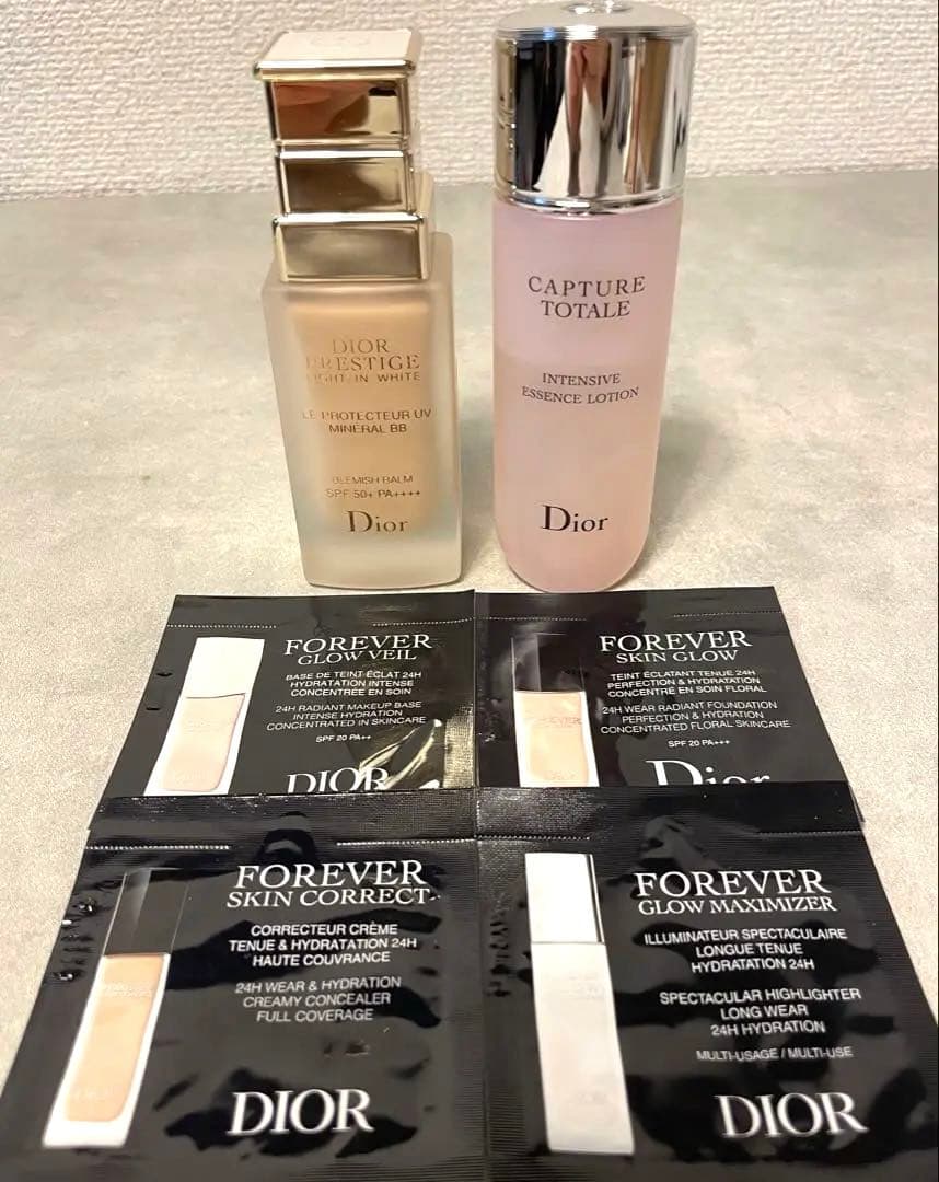 DIOR プレステージホワイト ルプロテクターUVミネラルBB00（サンプル付）