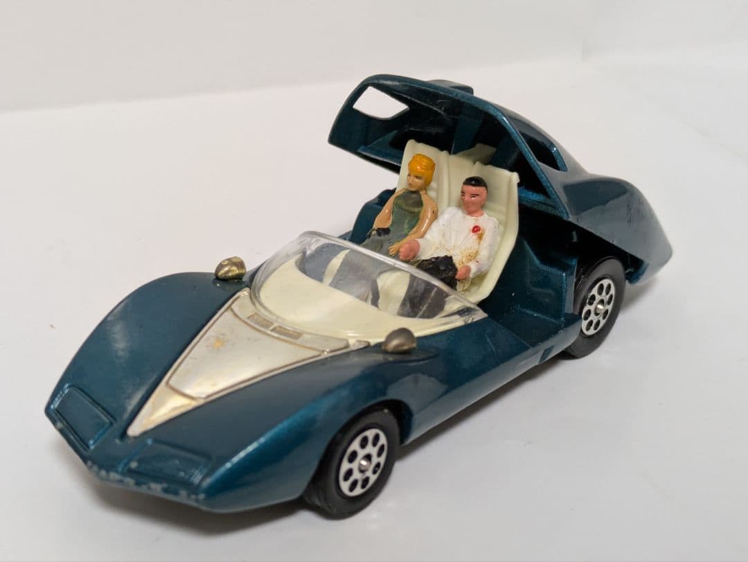 コーギー 1/43 シボレー アストロ 1 Experimental Car