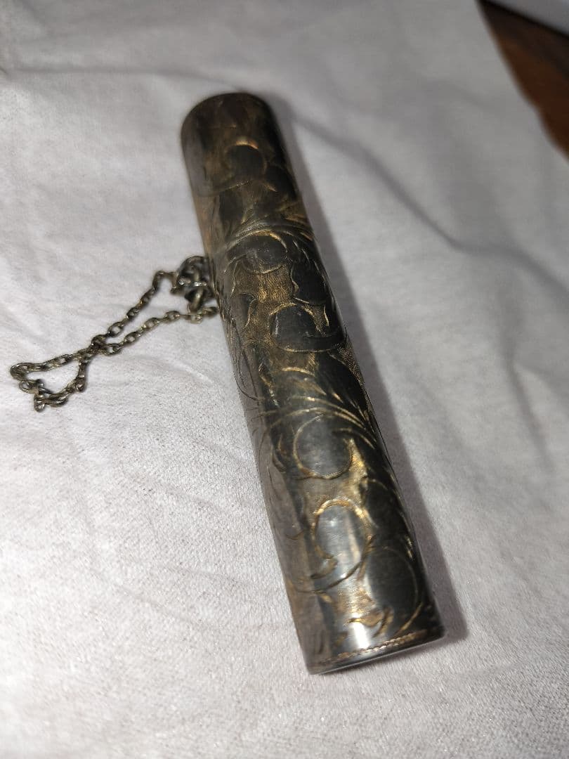 仁丹ケース 　小物入れ　銀製 アンティーク ヴィンテージ　925　工芸品