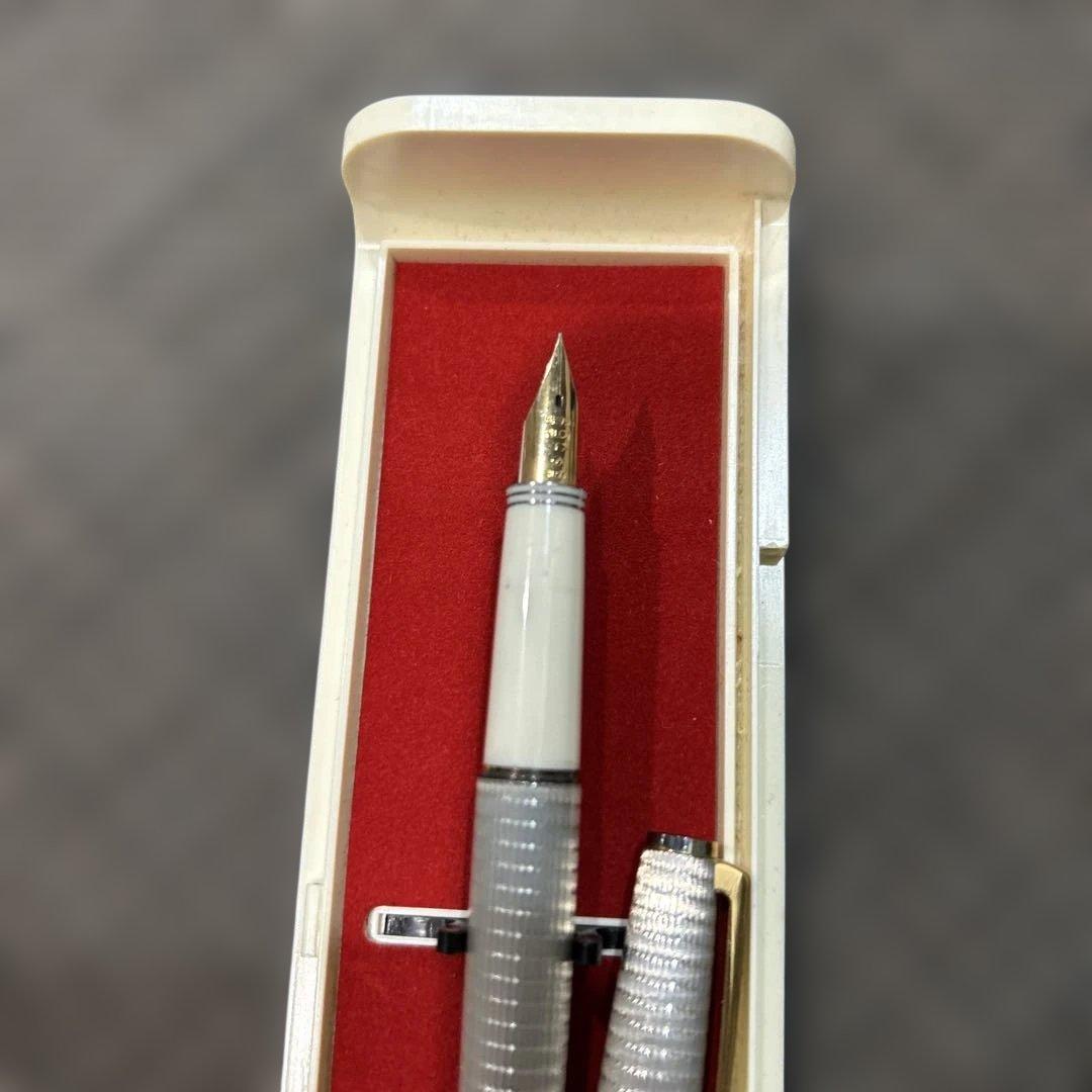 Pilot シルバー万年筆 未使用