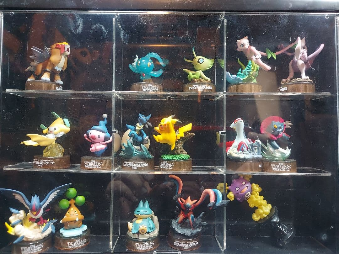 ポケモン ボトルキャップフィギュア & チェスフィギュア16体セットケース付き