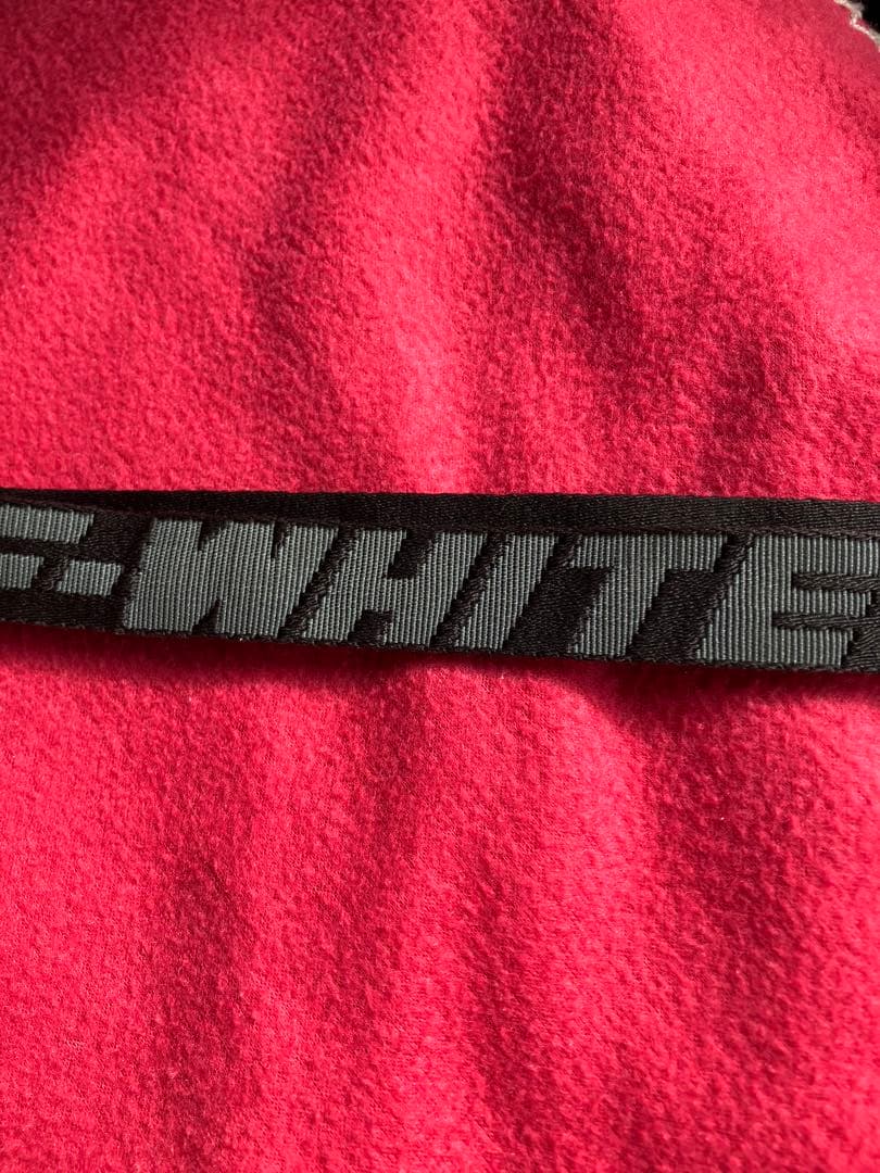 OFF-WHITE ネックストラップ　希少カラー