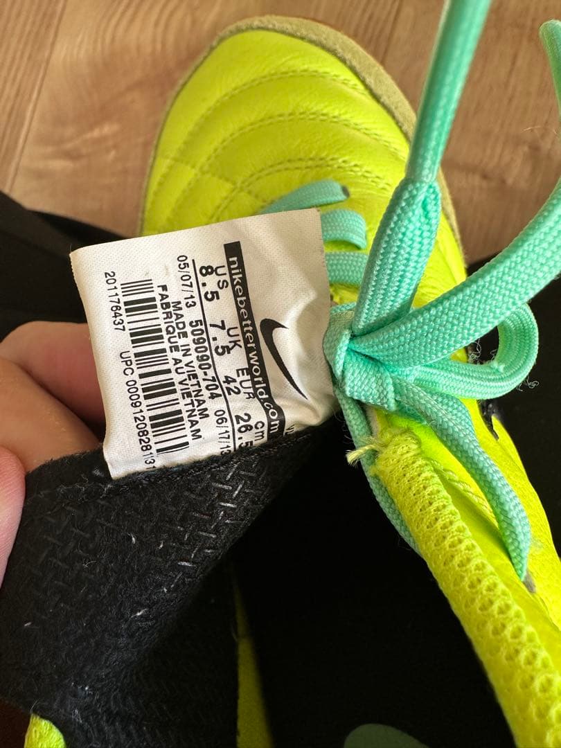 ナイキ ティエンポ ナチュラル IV レザー IC(蛍光イエロー×ブラック)