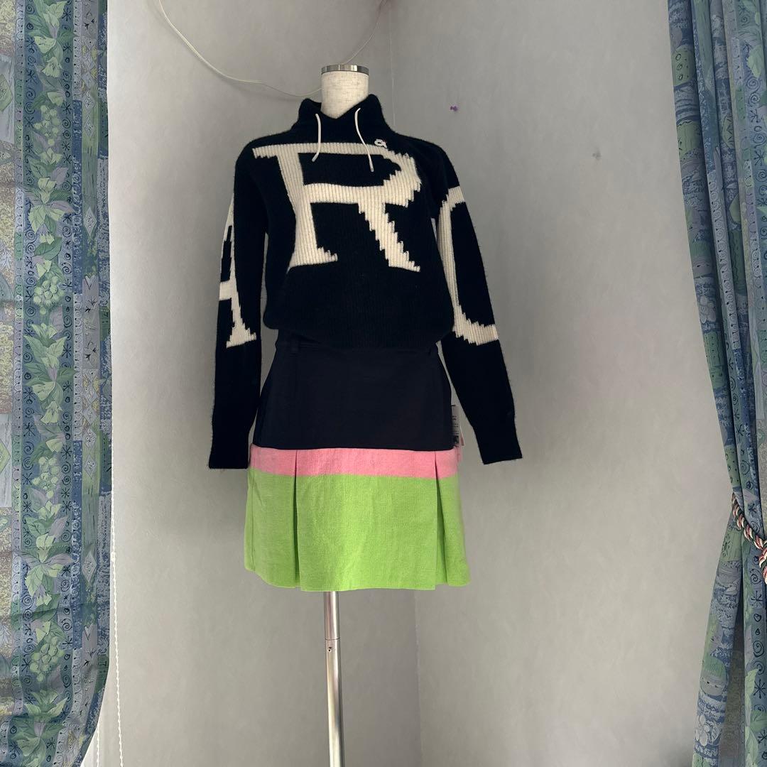 アルチビオ、グリーン素敵なスカート、新品未使用　31900円